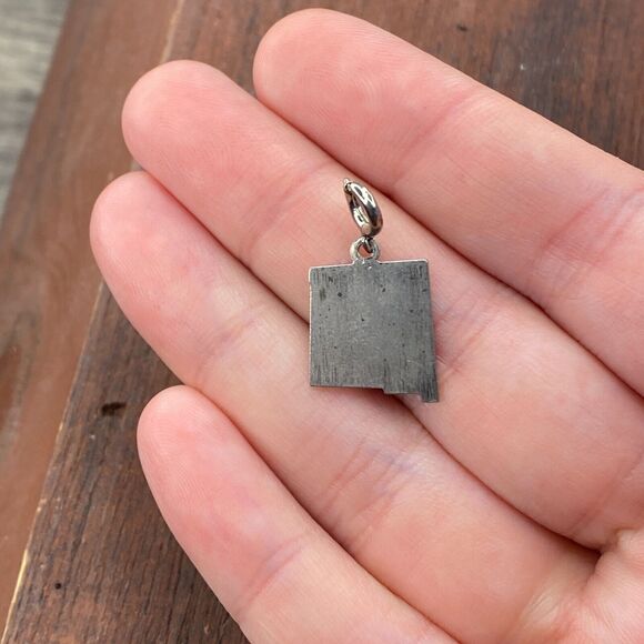 Vintage 925 Sterling Silver "New Mexico" State Map Pendant Bracelet Charm - Picture 2 of 3